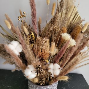 Dried Flowers Arrangement